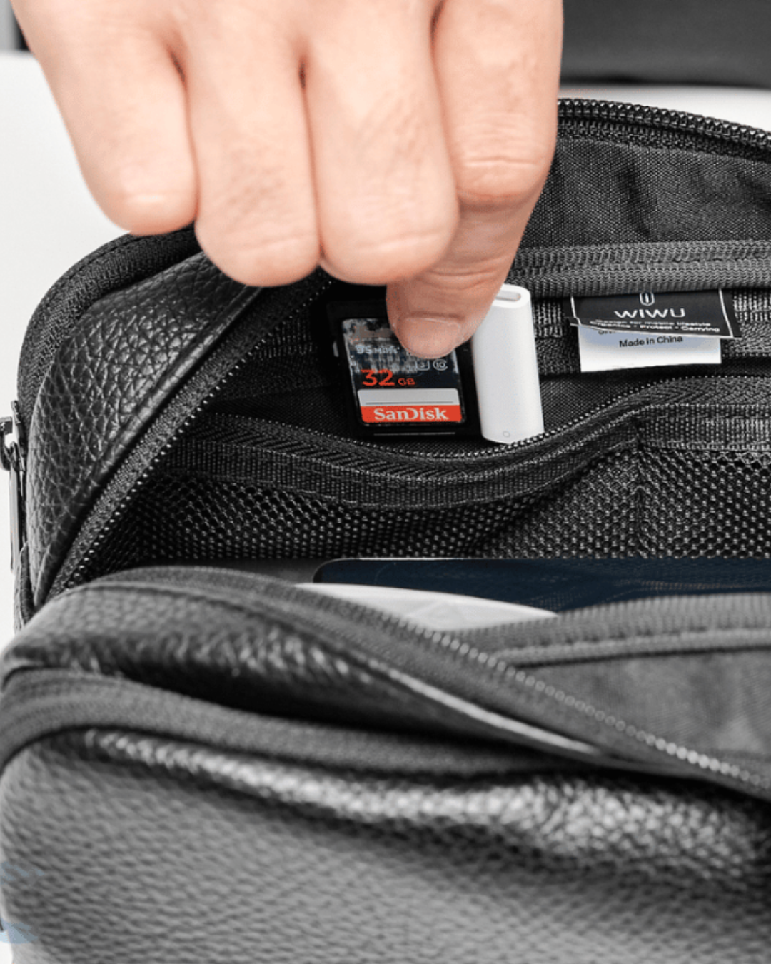 Wiwu salem anti-theft hand pouch