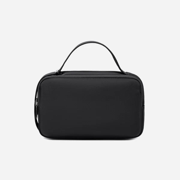 Arctic hunter hand pouch k00677