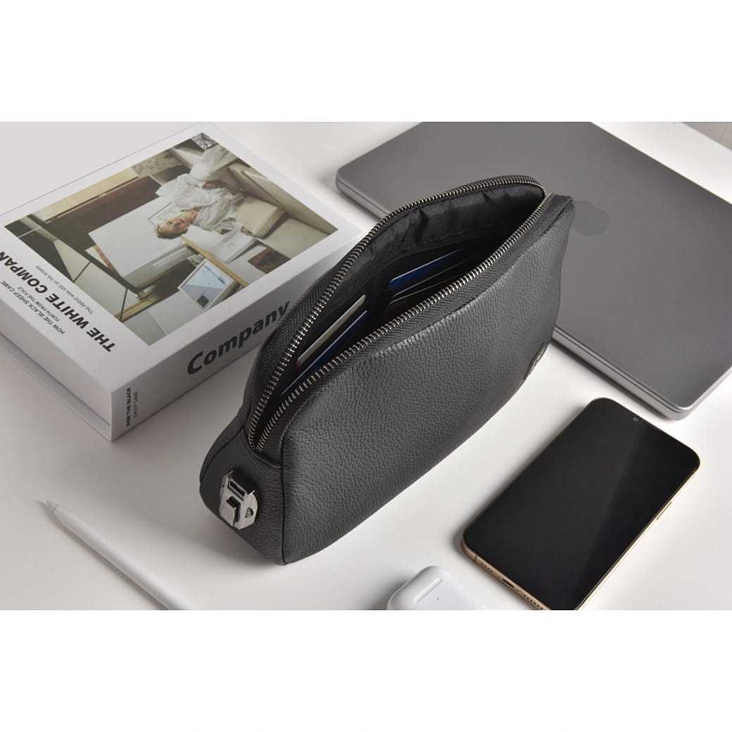 Wiwu Alpha anti-theft clutch bag