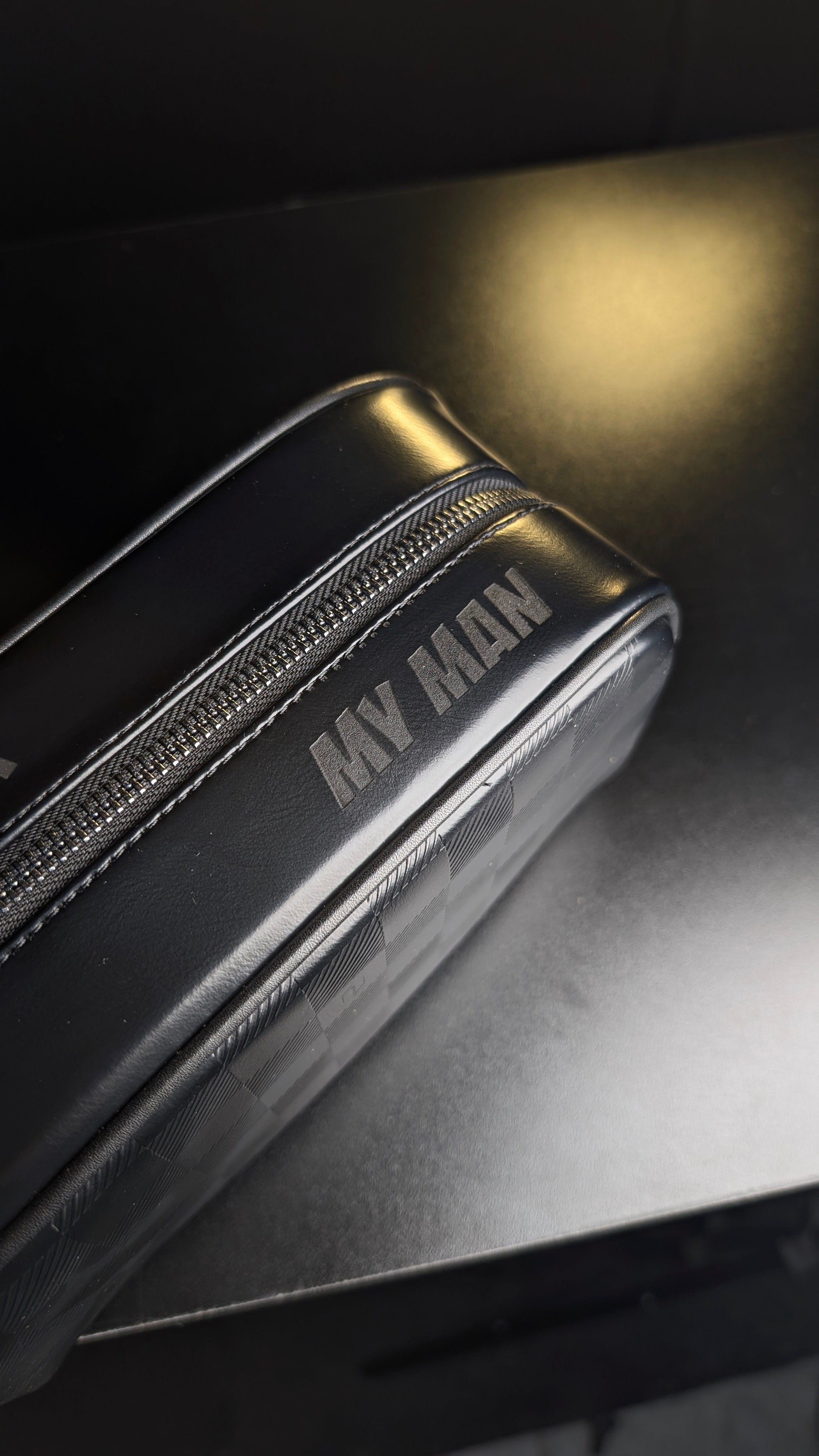 Wiwu phantom fingerprint tech pouch