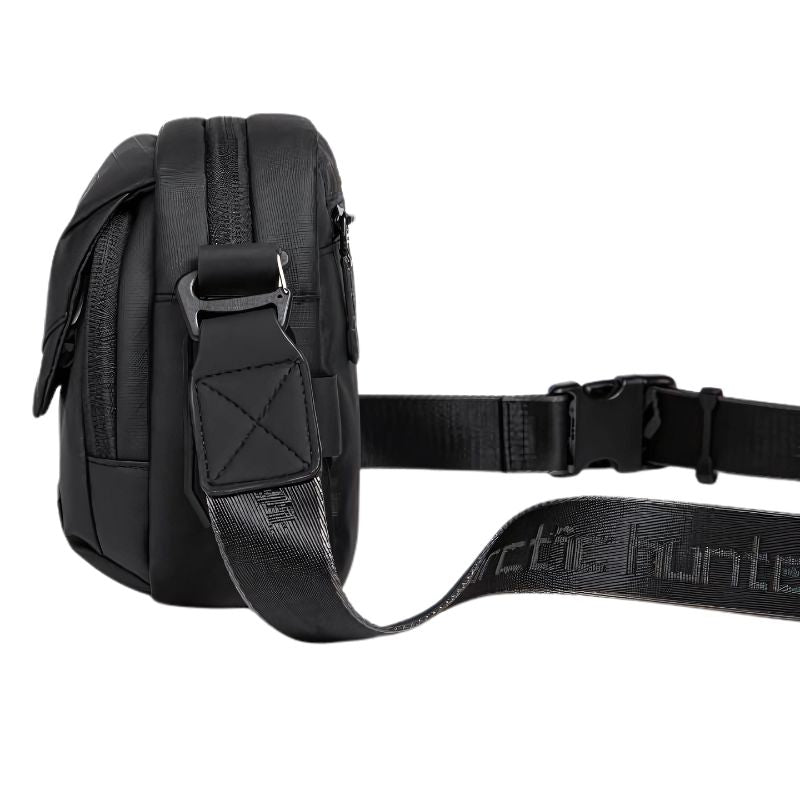 Arctic hunter shoulder bag